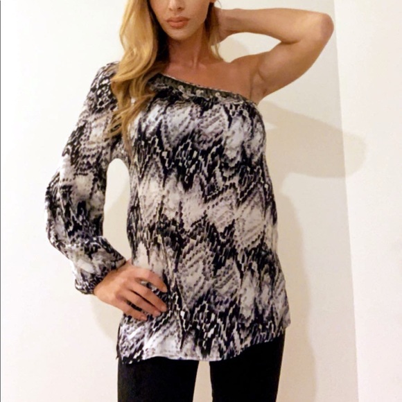 Bebe one sleeved black and white blouse - Picture 1 of 6